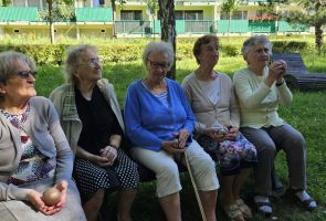 Powiększ zdjęcie: grupa Seniorów z "Taboru"